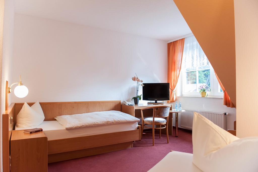 Hotel Gondelfahrt 쿠로르트존스도르프 객실 사진